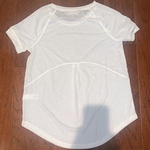 white athleta shirt